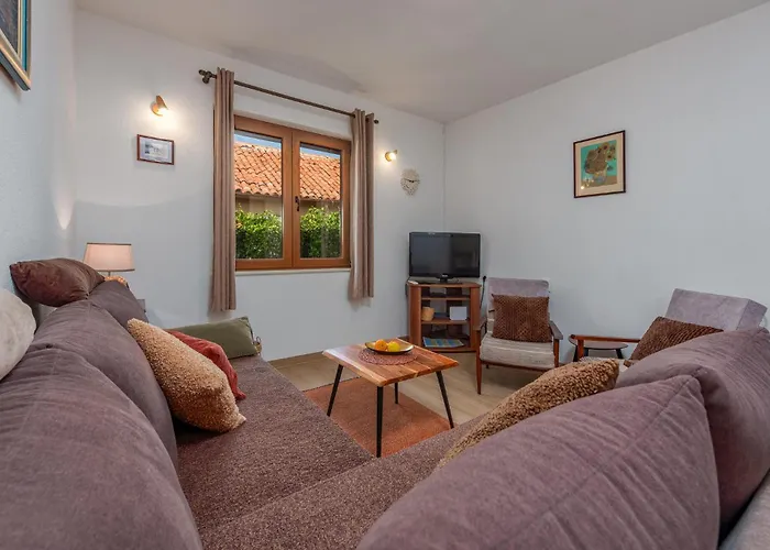 Gorgeous Home In Zadar With Wifi